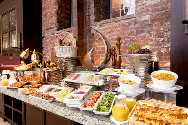 201305_Atrium_BuffetLine